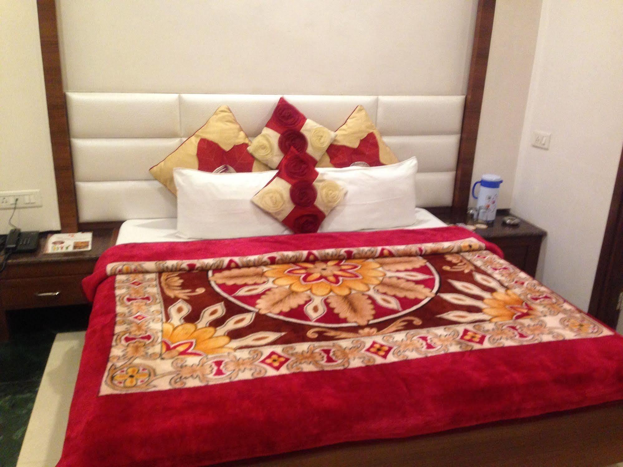 Hotel Namaskar Amritsar Extérieur photo